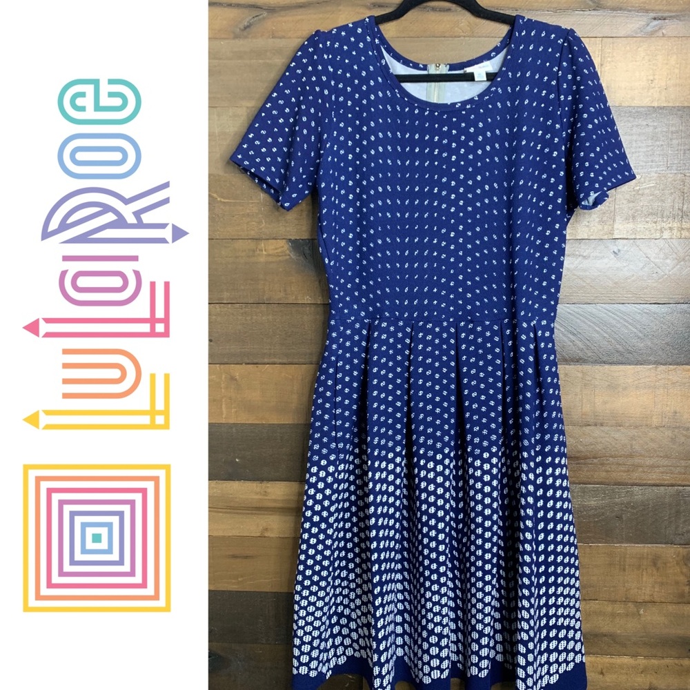 SOLD! 👗 LuLaRoe XL AMELIA EUC